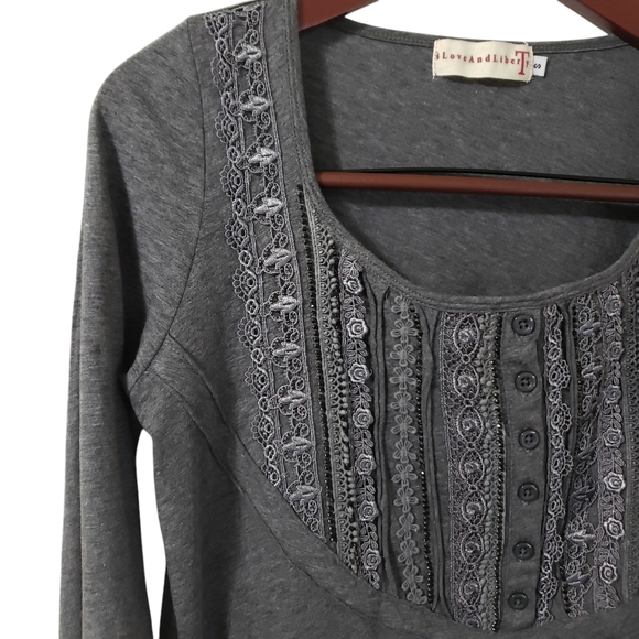 Johnny Was 4 Love and Liberty Embroidered Grey Henley Long Sleeve Top Sz Small - Picture 4 of 12
